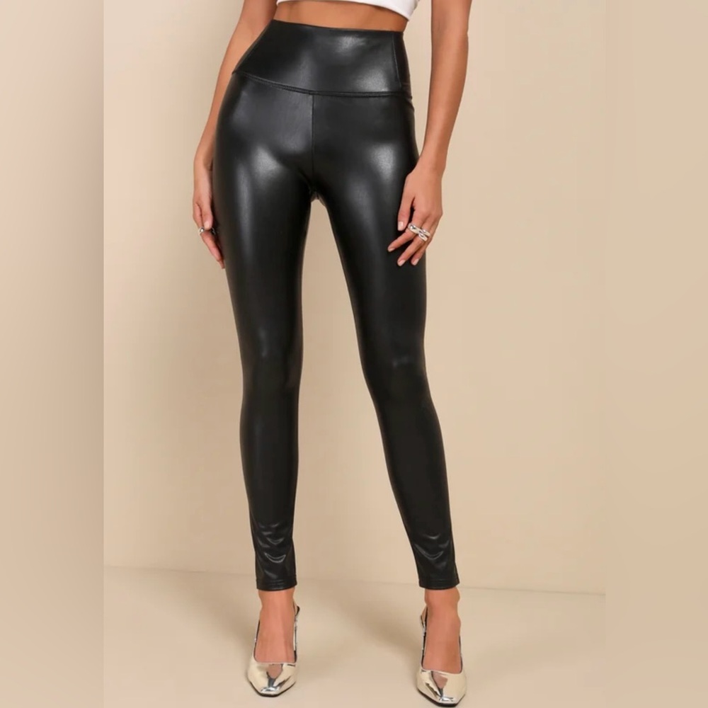 Lulu’s New with Tags. Keep it sleek, black vegan leather pants size medium.